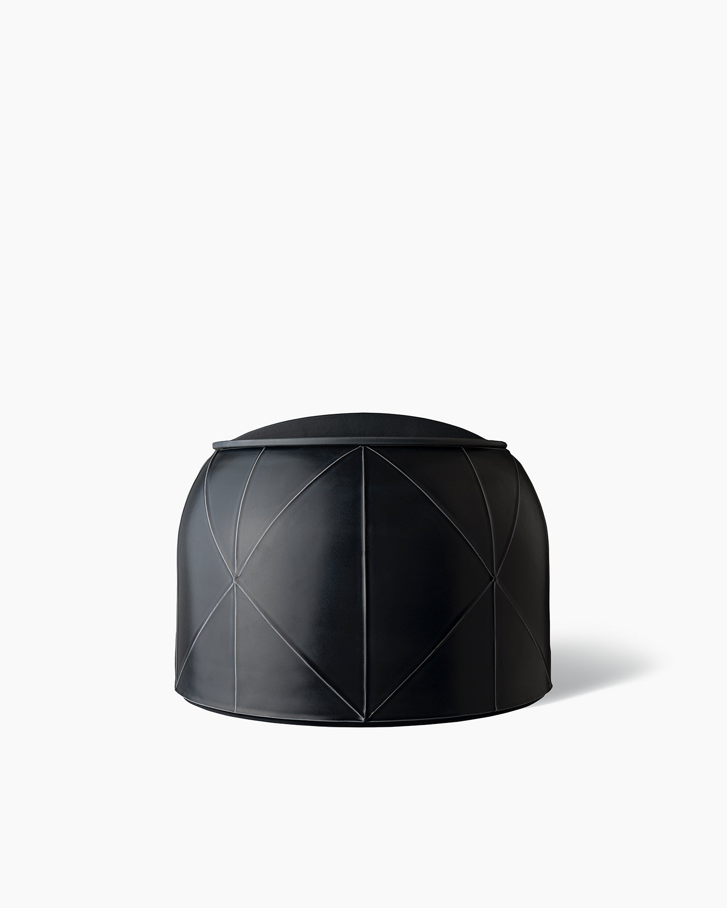 Vase with lid