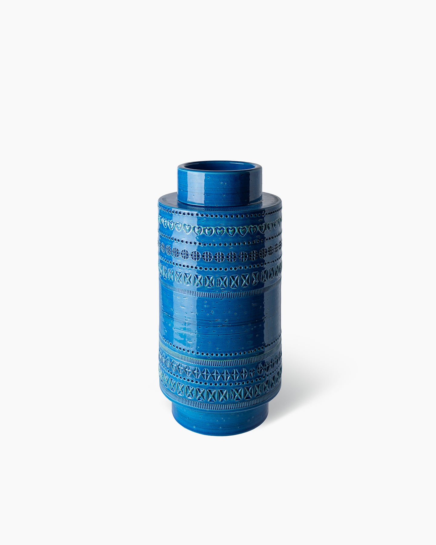 Spool-shaped vase.