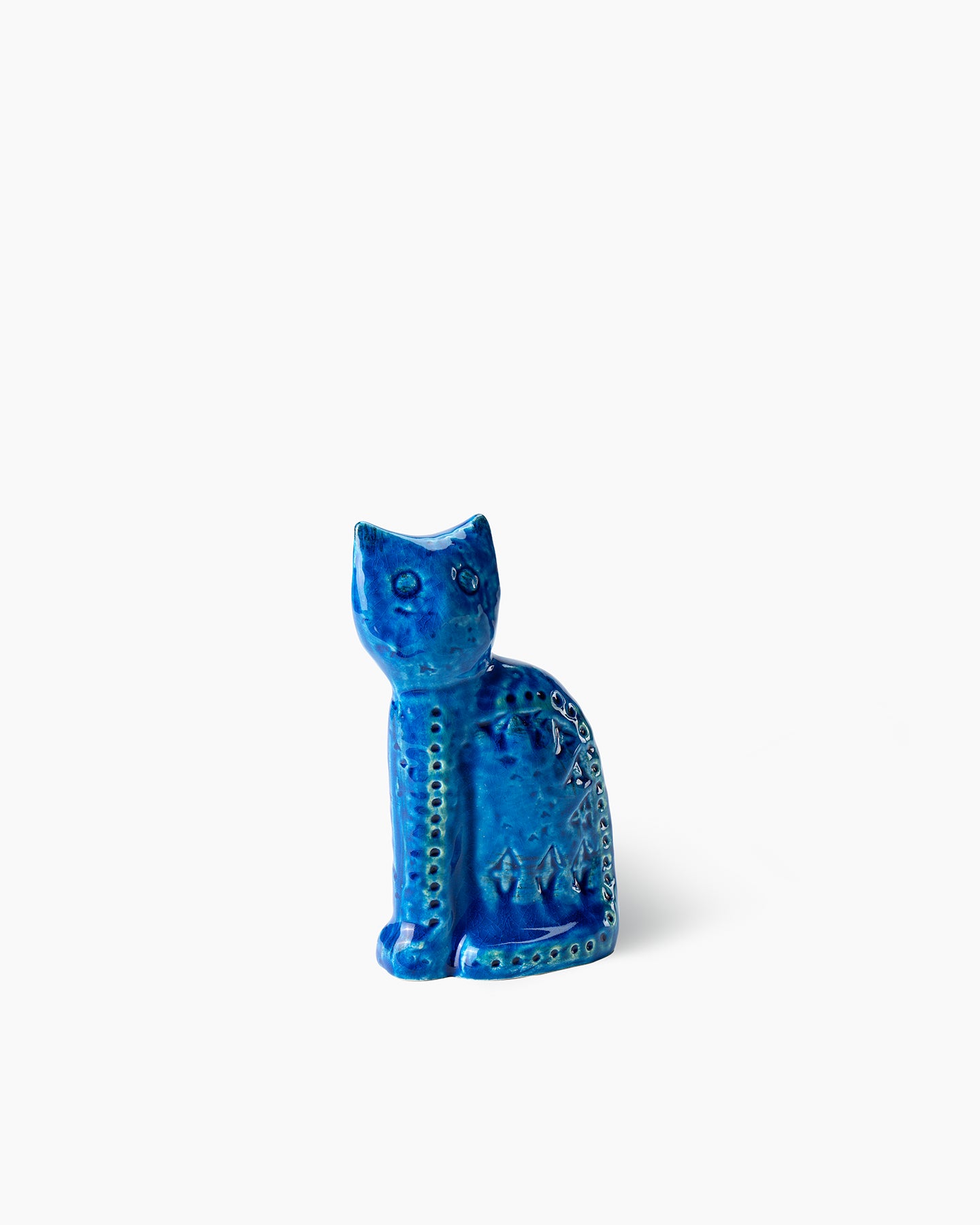 Seated cat figure