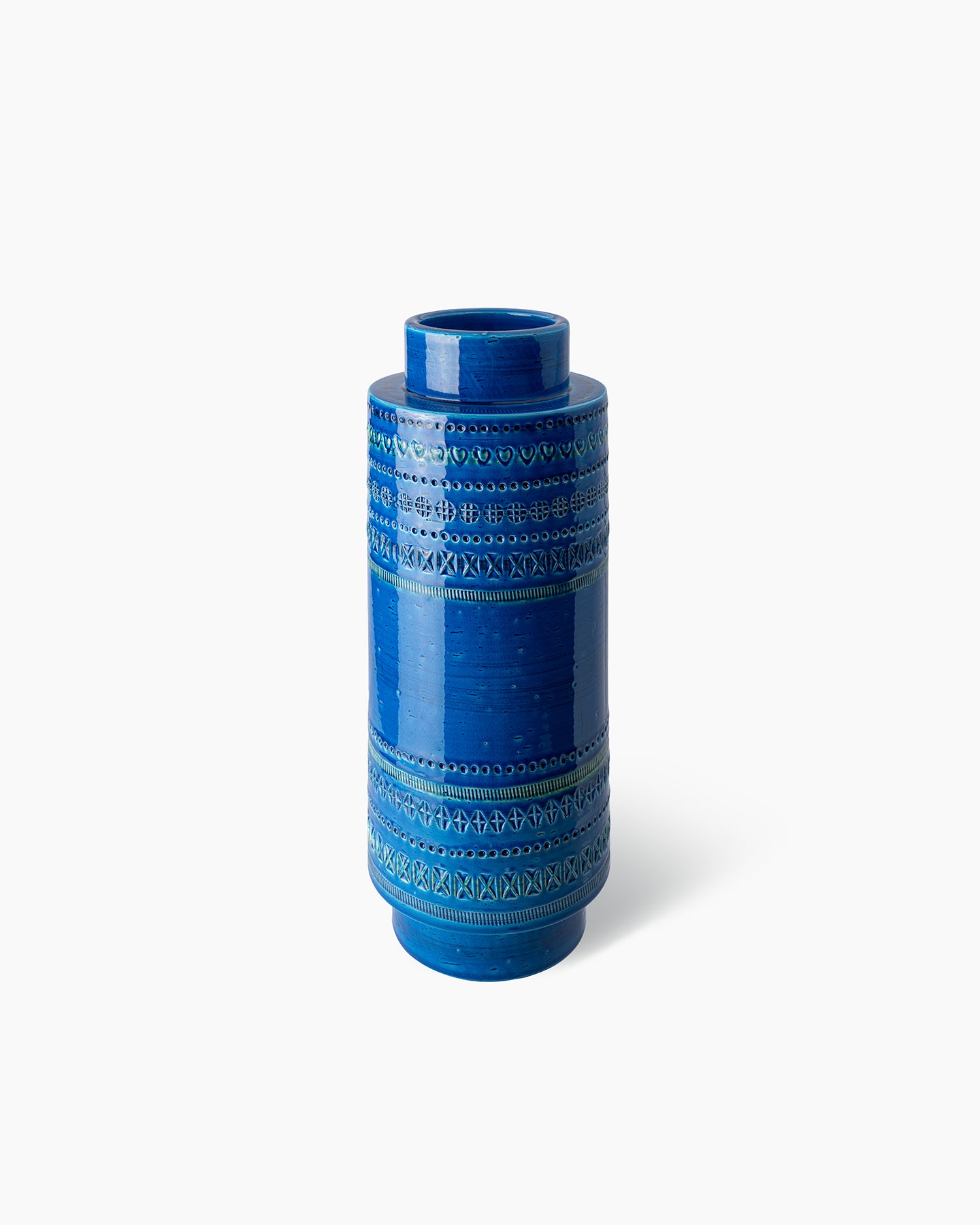 Spool-shaped vase